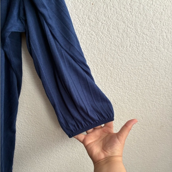 💥New York Laundry Navy Cold Shoulder Lace Top 3X - Picture 6 of 9